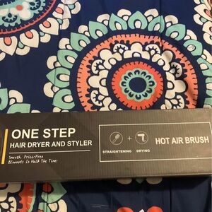 One Step Hair Dryer and Styler - Black